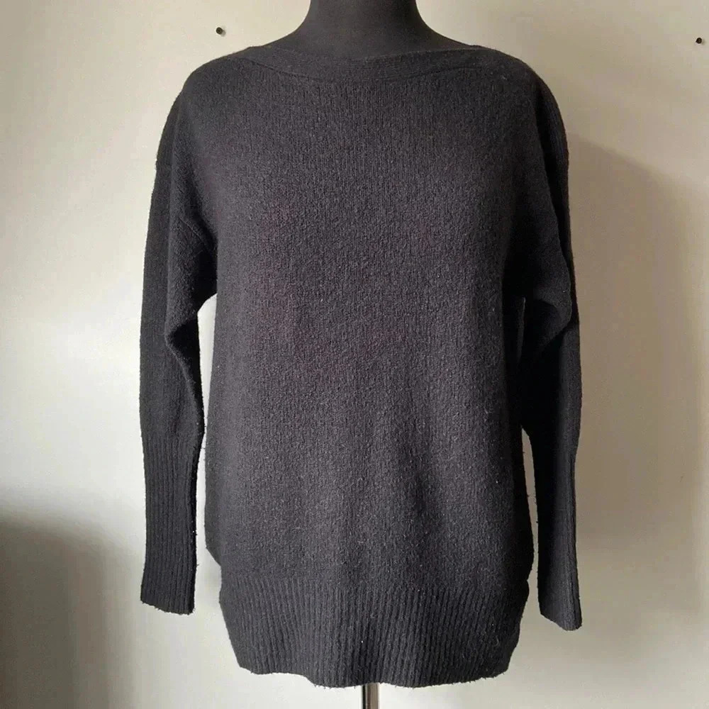 Anthropologie  Sweater